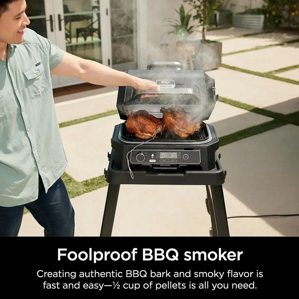 Ninja Woodfire Pro XL Grill i Wędzarnia Zewnętrzna 4 w 1 z Termometrem, Grill Master, Grill Wędzarniczy, Frytkownica Beztłuszczowa Zewnętrzna, Piekarnik, Przenośny, Elektryczny, Ciemnoszary, OG850, 2026