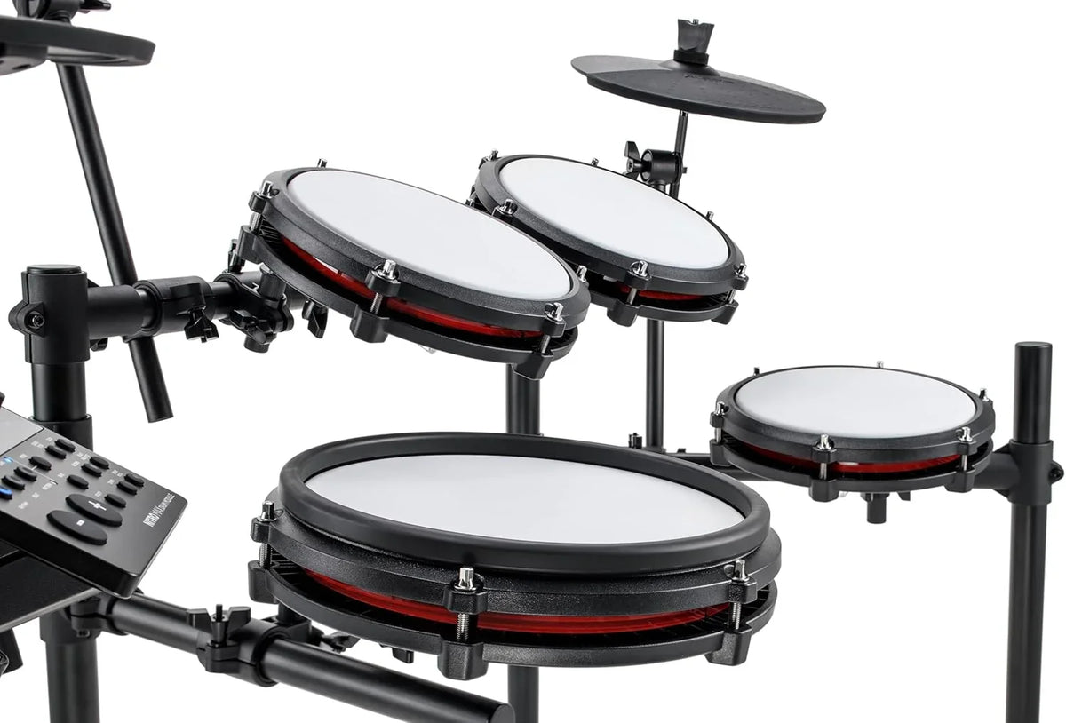 Alesis Nitro Max Kit – Elektroniczna perkusja z cichymi naciągami siateczkowymi, dwustrefowym padem werbla 10", Bluetooth, 440+ autentycznych brzmień, lekcjami Drumeo, USB MIDI, pedałem stopy