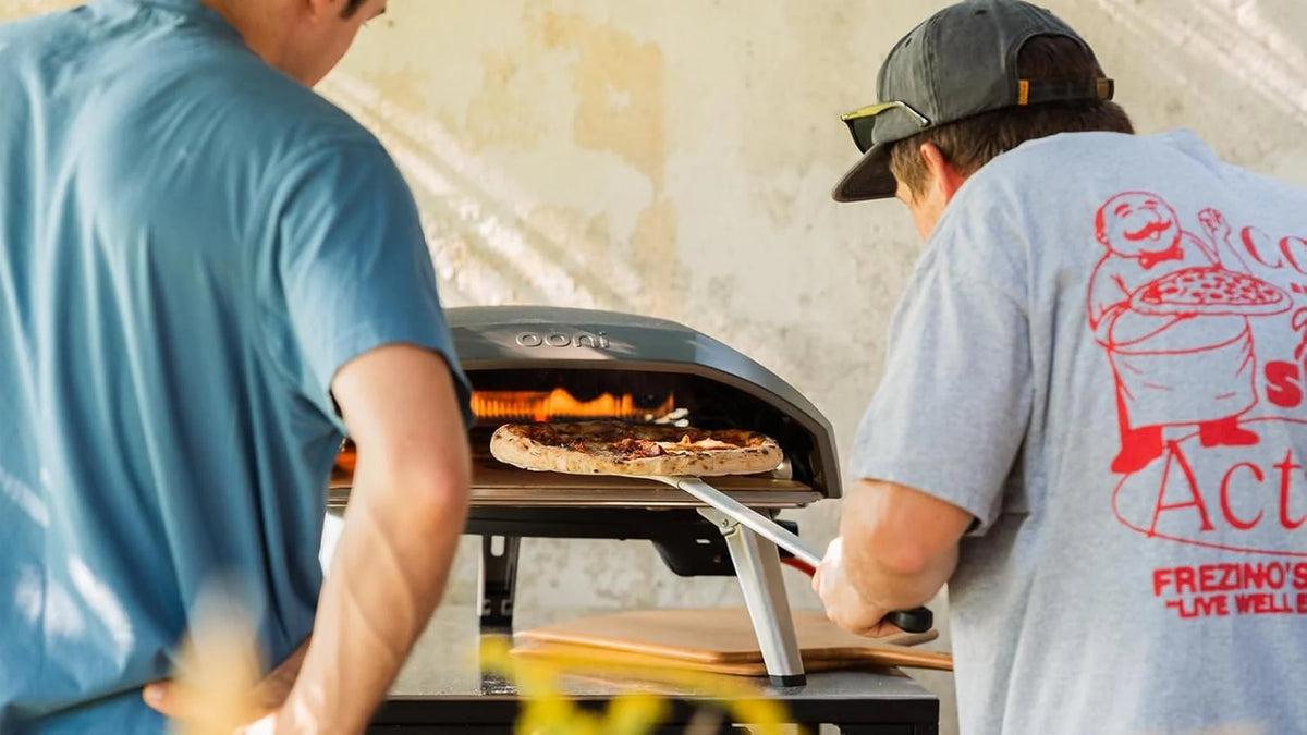 Ooni Koda 16 Gas – Przenośny piec zewnętrzny 37 mBar – Domowa pizza w 60 sekund – Wysoka temperatura – Przenośny i szybki – IT|ES|FR|BE|CZ|IE|LV|LT|LU|PT
