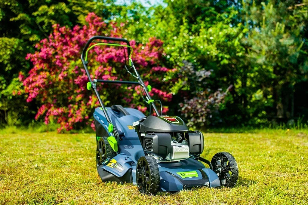 PETROL LAWNMOWER HONDA ENGINE POWERFUL SELF-PROPELLED LAWNMOWER + OIL