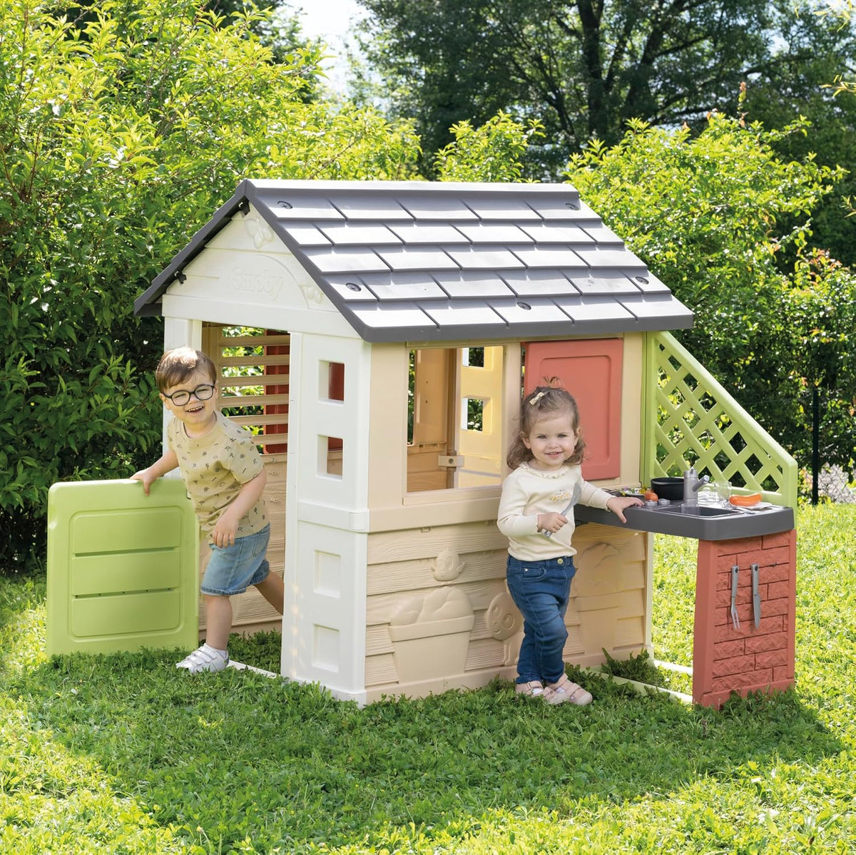 Smoby Life Casa Nature z kuchnią - Domek dla dzieci do użytku wewnątrz i na zewnątrz - Odporny na promieniowanie UV materiał z recyklingu - Od 2 lat - W zestawie kuchnia i akcesoria - (7600810739)