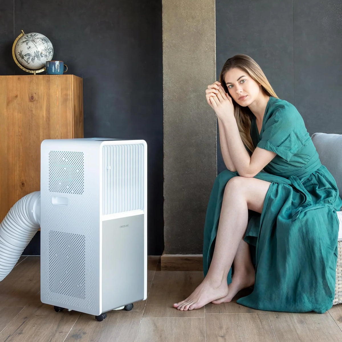 Cecotec Przenośny Klimatyzator z Pilotem i Pompą Ciepła ForceClima 9450 Style Heating, 9000 BTU, Dotykowy, Wyświetlacz LED, 5 Trybów, 2 Prędkości, Osuszacz, Timer, 16 m², Biały
