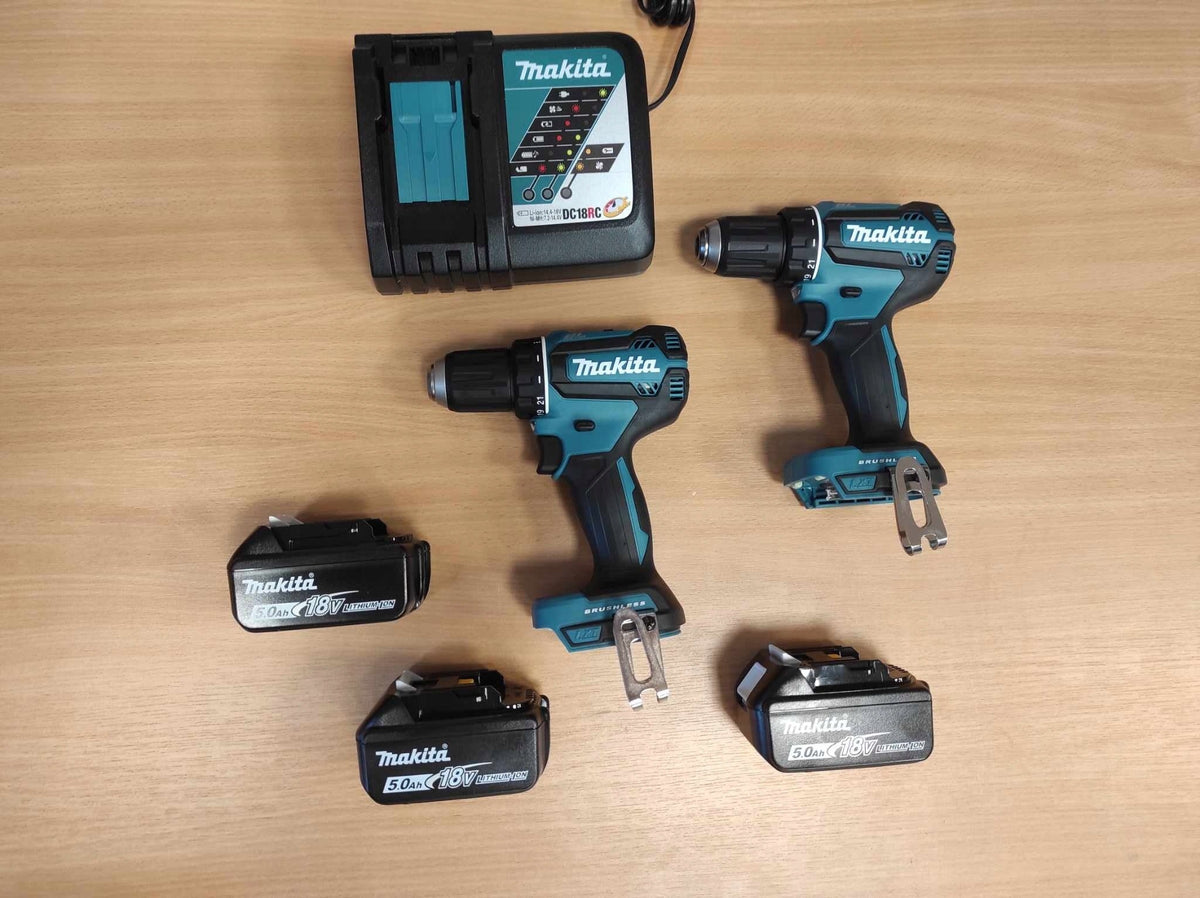 Two 18V Makita DDF485Z 50 Nm screwdrivers 3x5.0Ah + charger