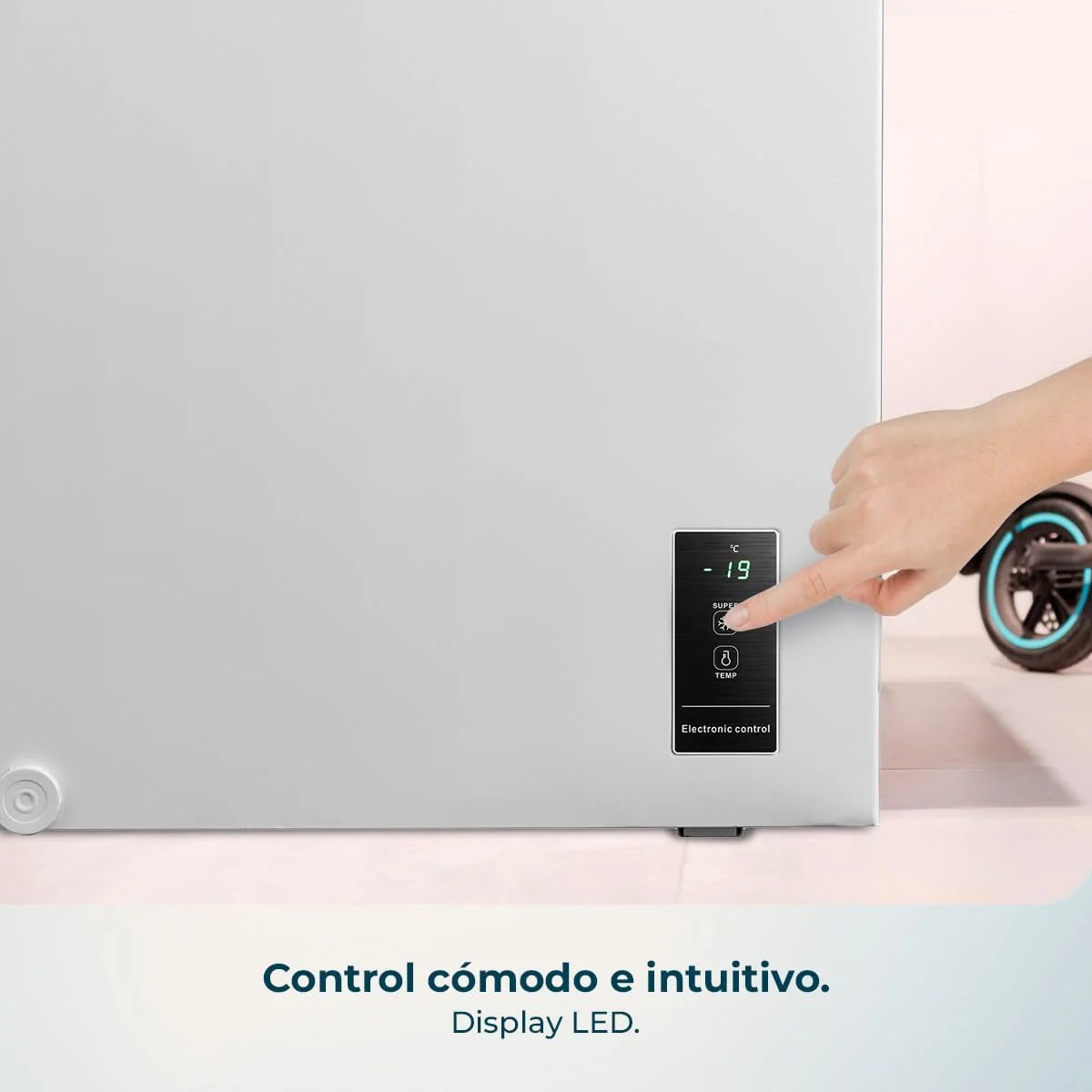 Cecotec Zamrażarka skrzyniowa 143L Bolero CoolMarket Chest 143P White E. Kosz z uchwytami, Elektroniczny panel sterowania LED, UltraContact D-Cool, Funkcja Dual Function, Drzwi ZeroG (80º-30º), Szybkie zamrażanie, Kompaktowa